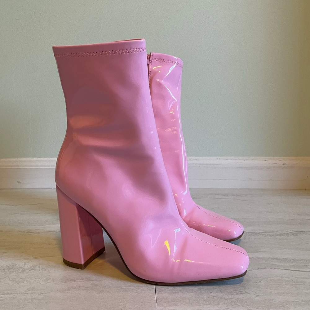 Pastel Pink Patent Steve Madden LYNDEN Booties